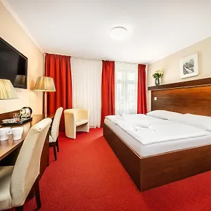 Martin 4* Praga